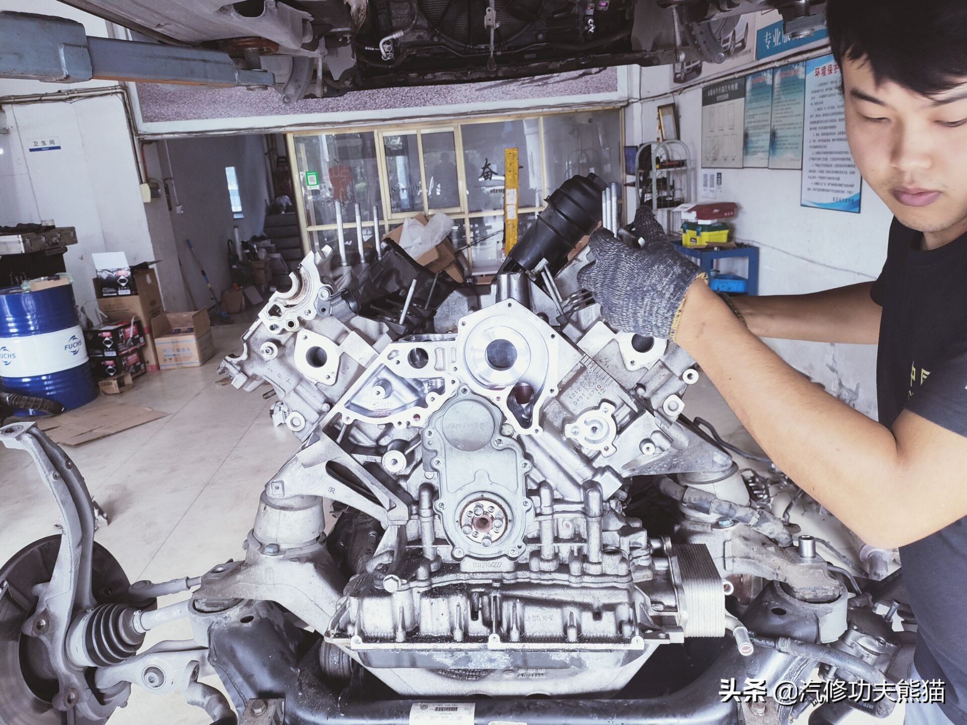 新款大众途锐烧机油吗,百万豪车为什么还烧机油