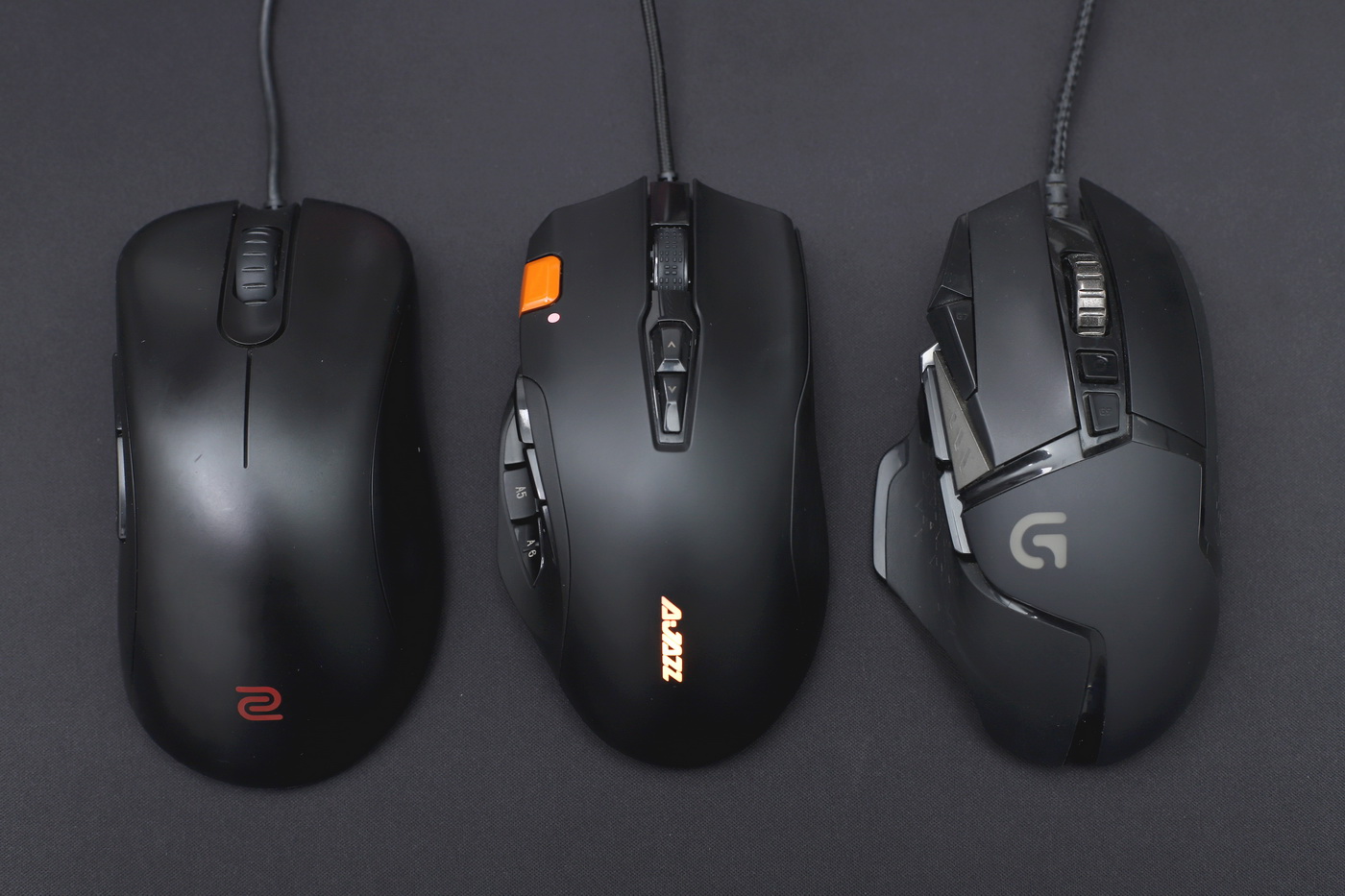 硬核工艺65g不打孔轻量化游戏鼠标,测评吃鸡单手键盘鼠标推荐