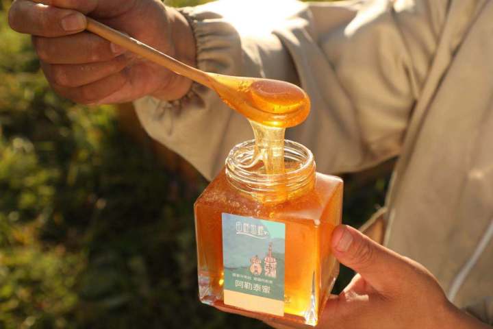 蜂蜜放冰箱不结晶蜂蜜是假蜂蜜吗,如何辨别蜂蜜纯天然正宗蜂蜜