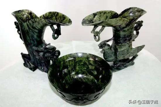 图解石英岩玉与翡翠的区别,石英岩玉和碳酸盐质玉哪个值钱