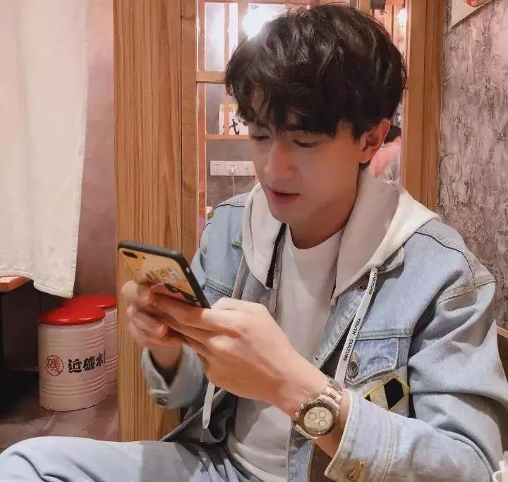 林更新有多低调,林更新衣服海澜