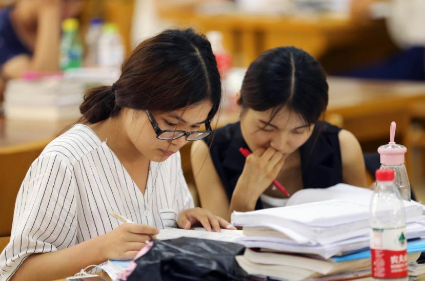 研究生毕业后和本科生差距大吗,准研究生告诉你学硕和专硕的区别