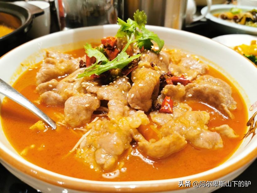 秋风起吃蟹的视频,秋风起吃蟹正当时