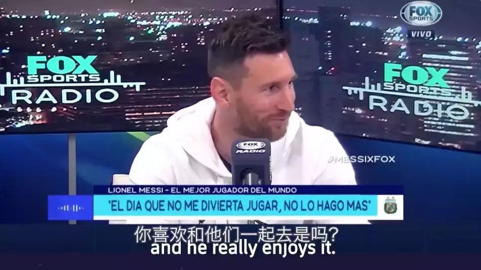 你们在此不要动，爸爸们去场边喝喝茶