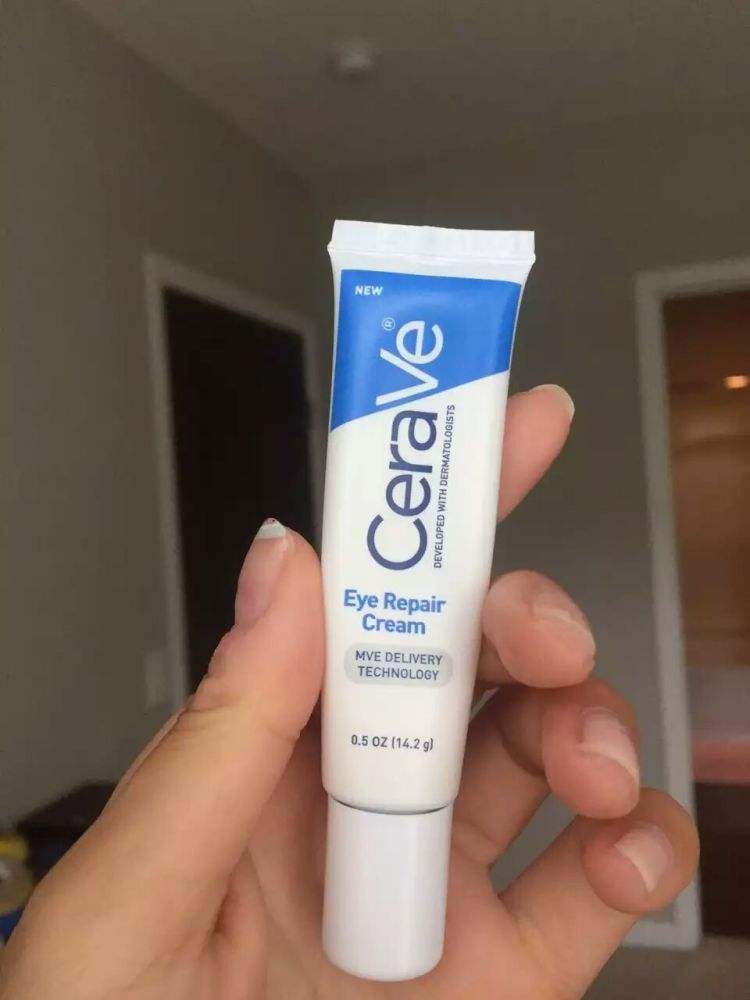 适合吃土党们用的化妆品,吃土的眼霜推荐