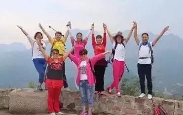 爸妈的拍照技术差距有多大,爸妈一起拍照姿势