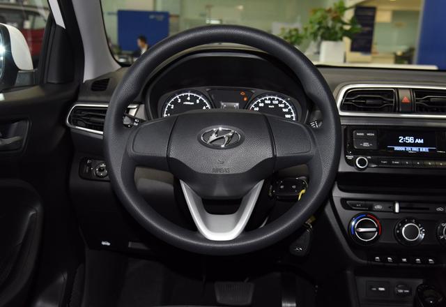 瑞纳和同价位车对比,瑞纳车价格很低