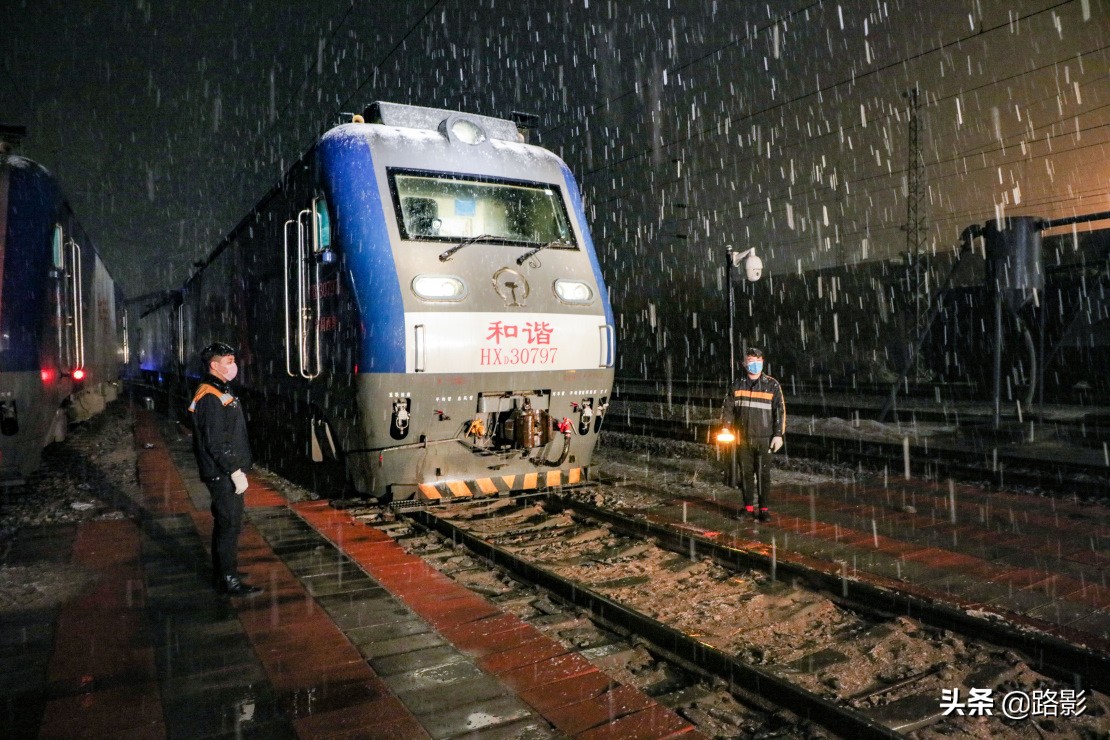 物流畅通助力复工复产,复产复工人流物流畅通方案