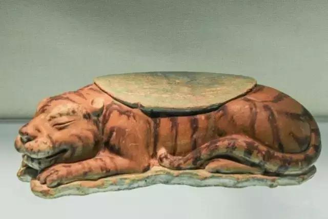 古代人为什么睡那么硬的瓷枕,古人睡觉真的都用瓷枕吗