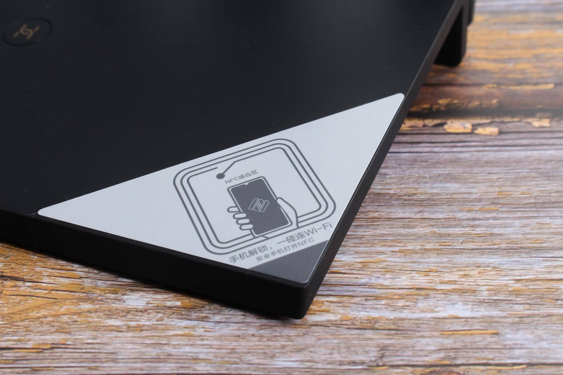 华为5g路由器ax3pro评测,华为ax3pro路由器老款和新款对比