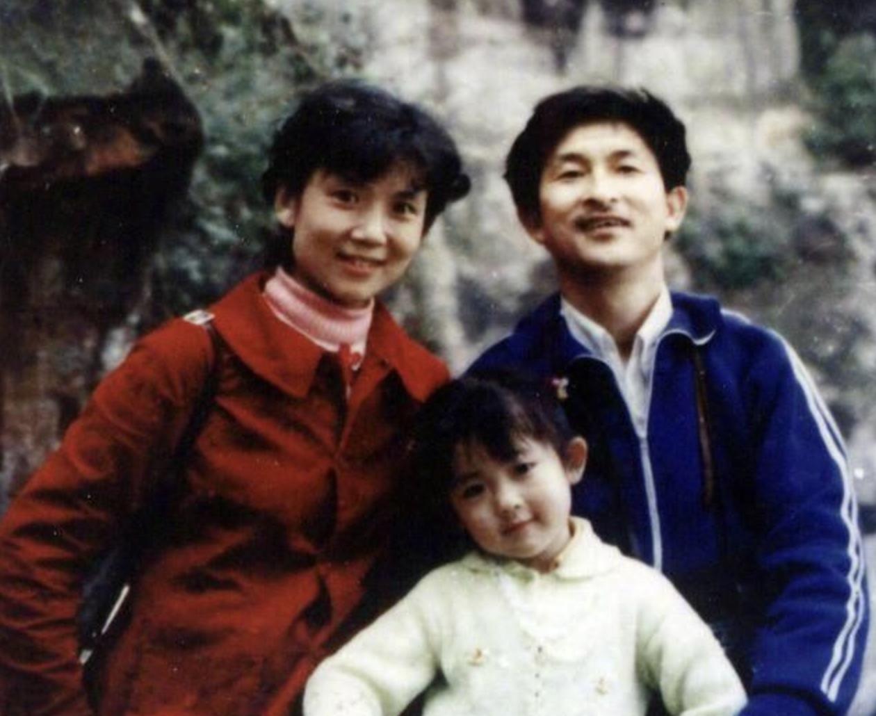 谢娜自曝一孕傻三年张杰神反应,谢娜生二胎的视频