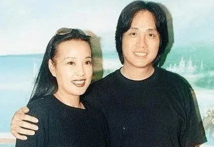 刘晓庆究竟有多少钱,六十五岁刘晓庆回老家买墓地