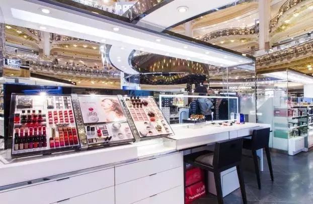 巴黎老佛爷百货自由行热门攻略,法国老佛爷百货图片