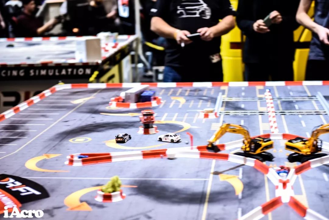 iAcroNavi——德国埃森改装车展之眼花缭乱上篇