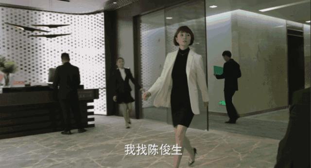 别穿土气的打底衫今年流行9款,选打底衫怎么选