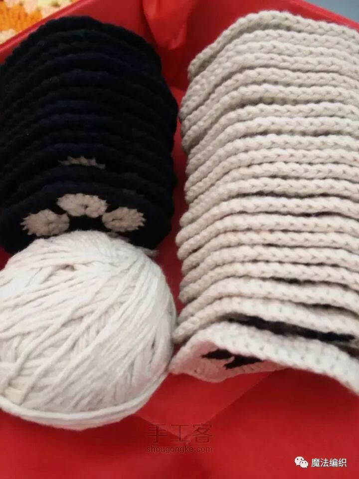 毛线编织足球的教程,宝宝足球鞋编织教程