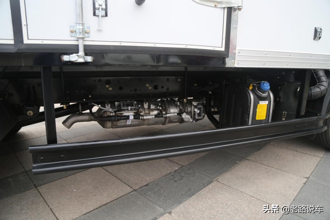 飞碟奥驰v3国六8速,奥驰v3最新款