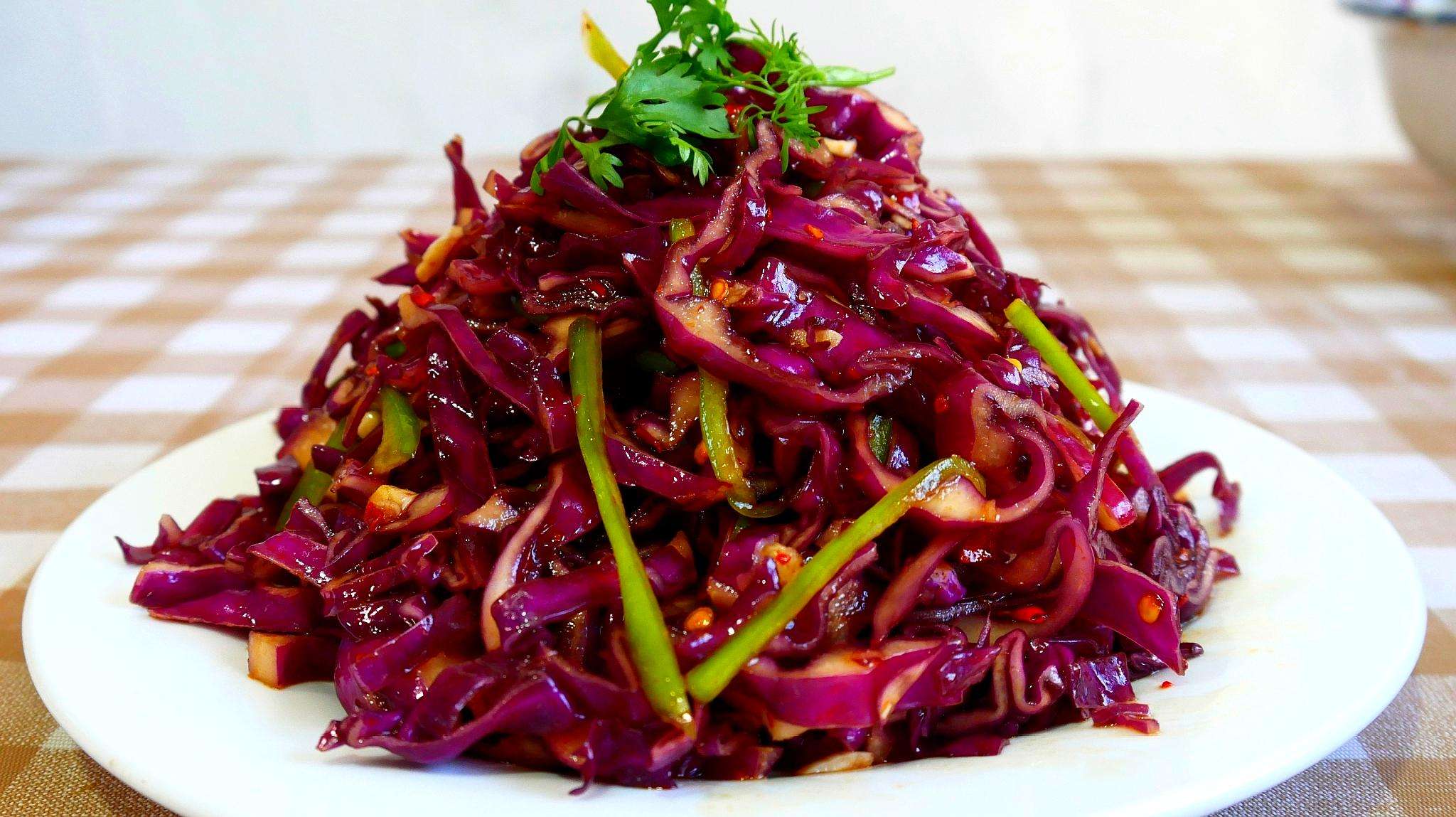 紫甘蓝拌豆腐皮,紫甘蓝拌豆腐皮教学