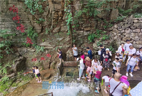 济南“响呼噜泉”开泉了，“鼾声”如雷