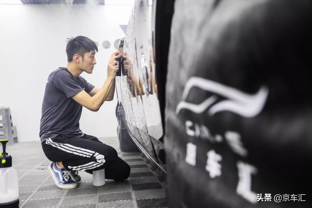 全球限量劳斯莱斯幻影龙版,全球限量版劳斯莱斯老爷车敞篷