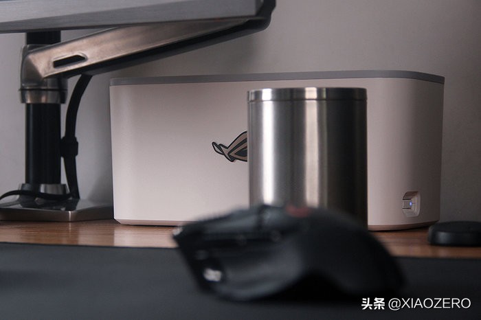 没有什么桌面几点零,折腾不止的电脑桌面好物分享