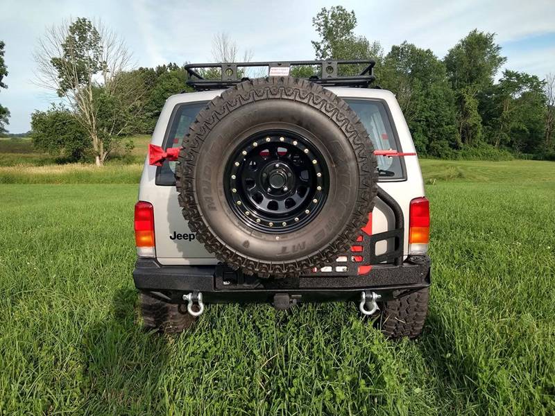 爆改的Jeep切诺基，太帅了！这气场一点也不输牧马人嘛