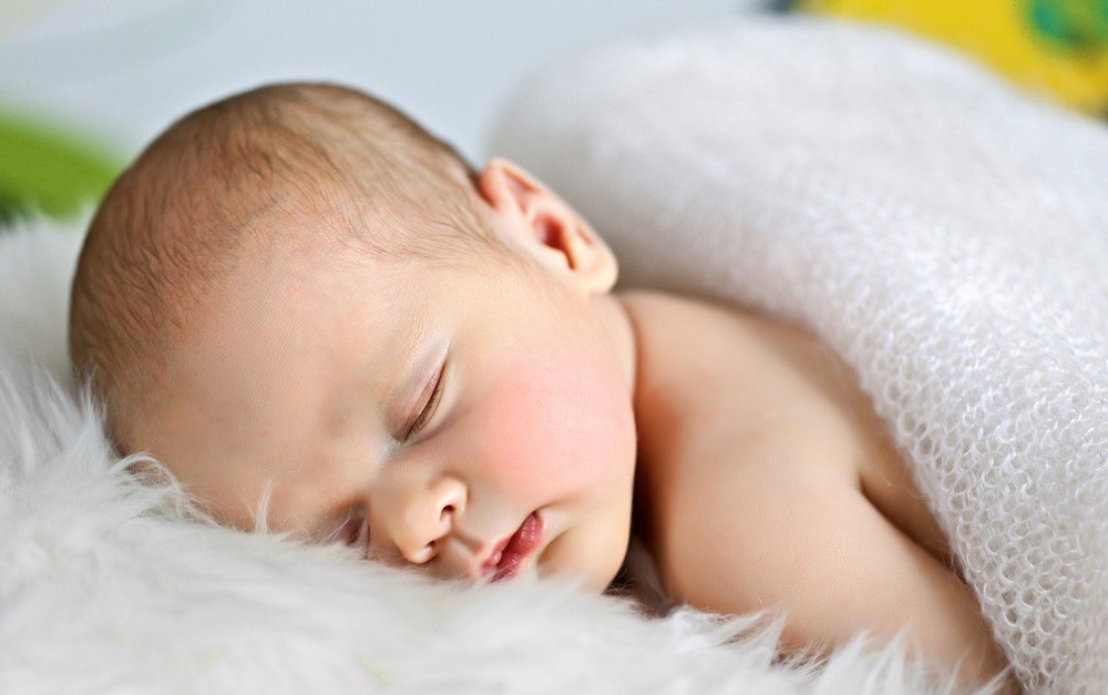 宝宝依赖奶睡,宝宝依赖妈妈喂奶怎么解决