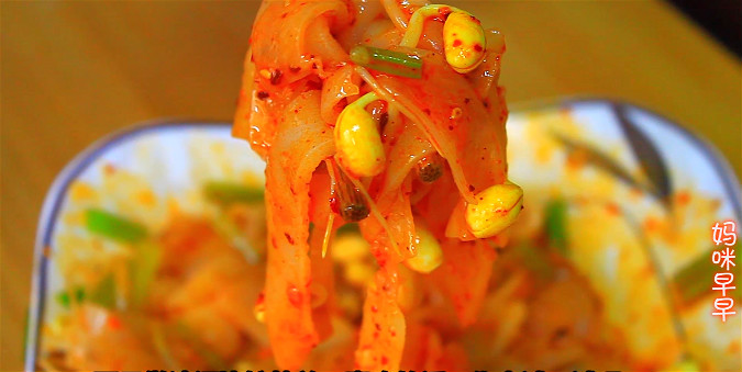 疫情不出门自己做饼吃,疫情不出门在家做美食视频