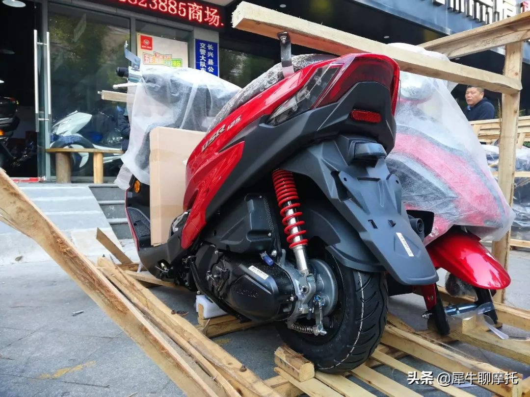 豪爵afr125踏板车测评,豪爵8000至9000元踏板车