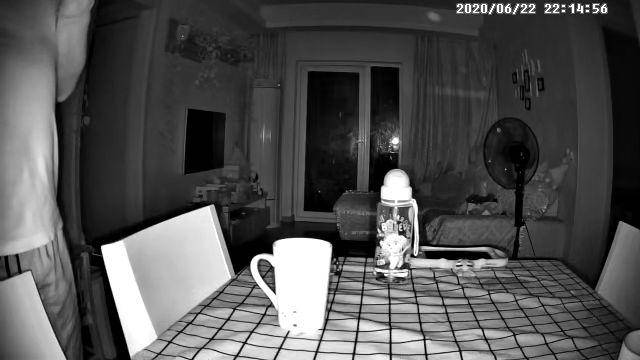 能抵风雨，2K超清画质更清楚，看家护院必备360智能摄像机体验