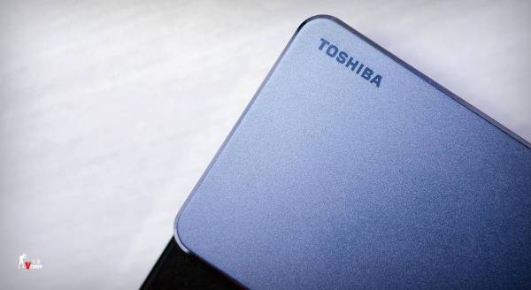 移动硬盘不能超过4g,东芝x300硬盘好吗