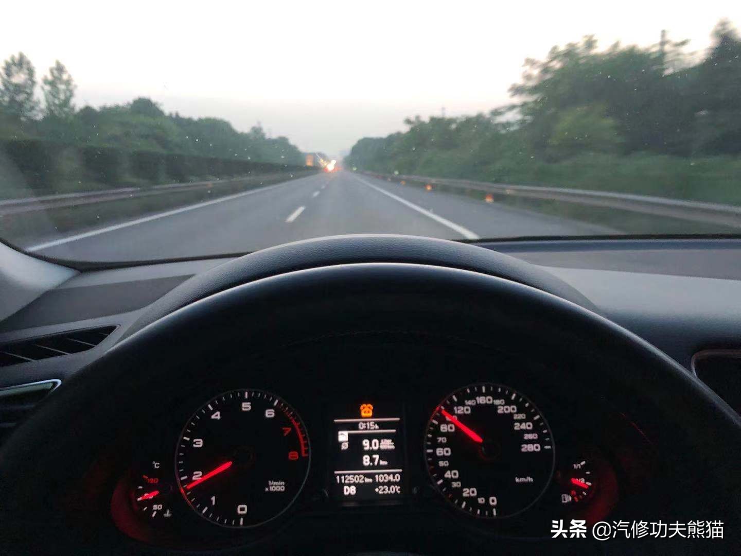 奥迪q5烧机油狂飙,奥迪q5烧机油且发动机抖动