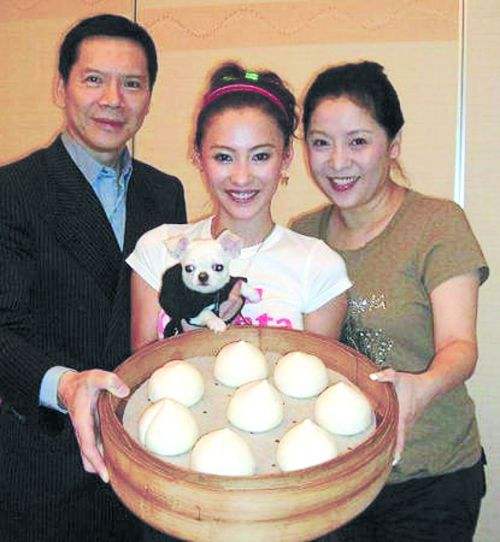 向太回应封杀张柏芝12年前,向太对张柏芝的评论