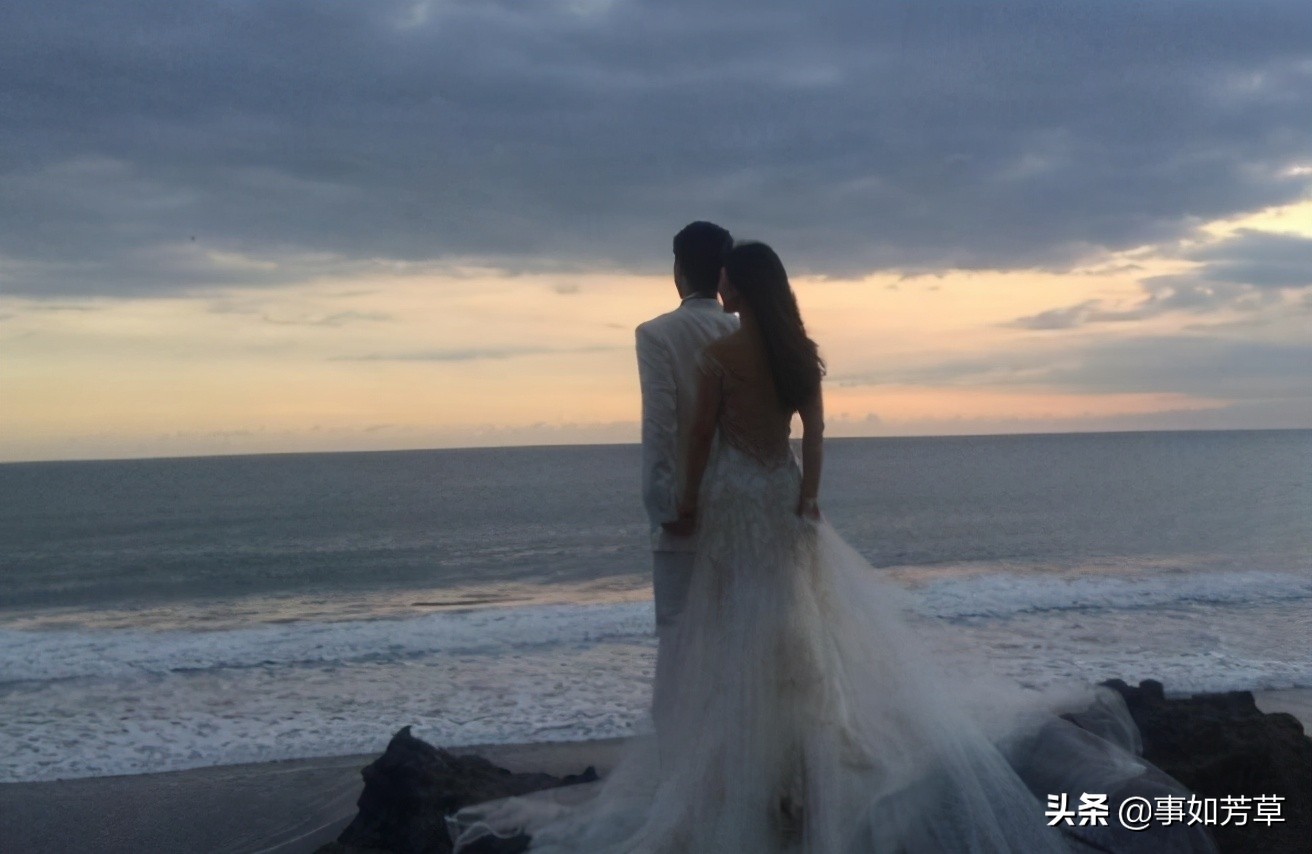 女子晒婚纱照孕照到朋友圈，亲友评论扎心：“拜托别出来辣眼睛”