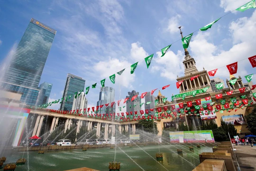 用优质服务链接“一带一路”用高新技术讲好“中国故事”