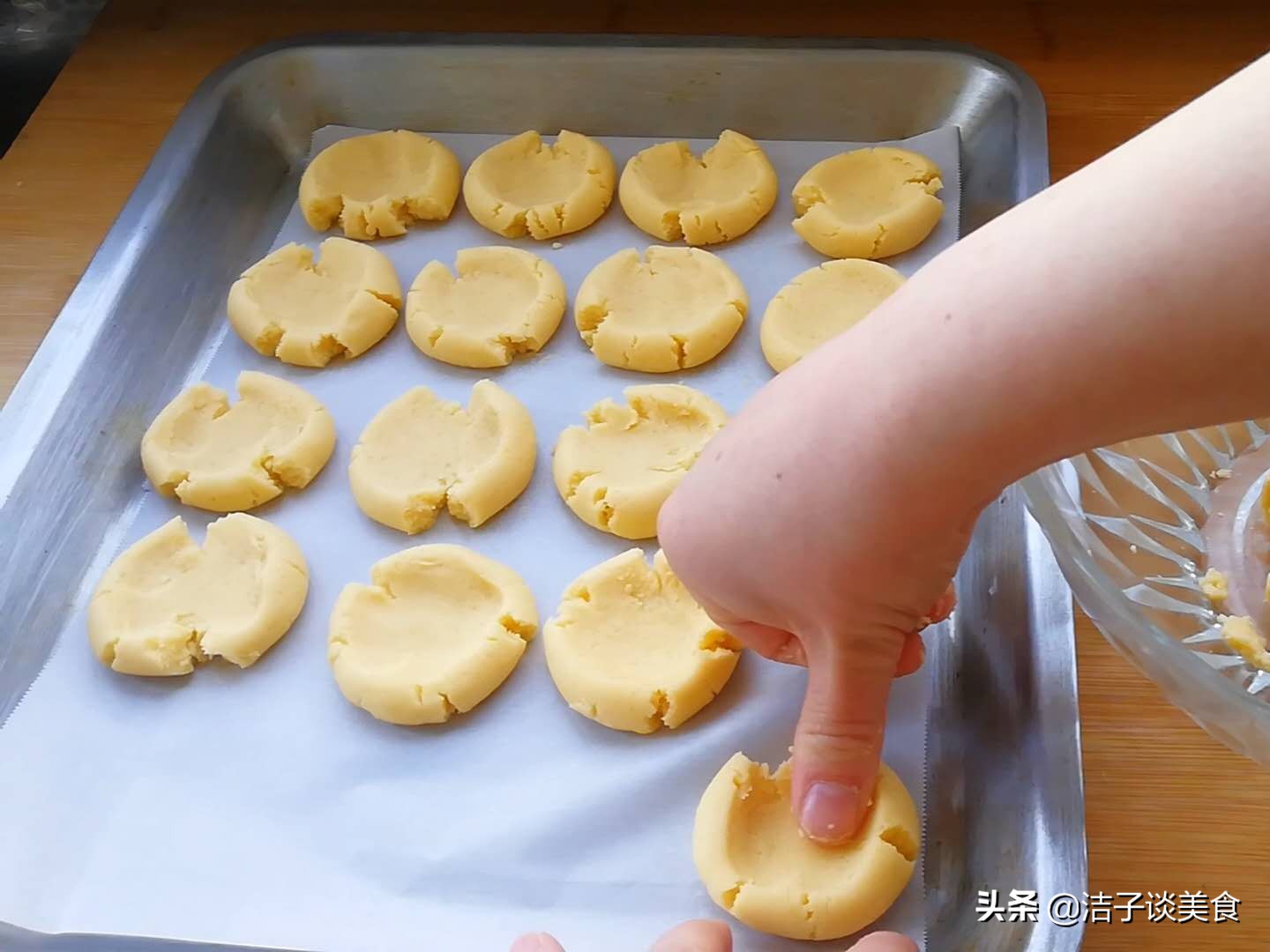 酥软玛格丽特饼干配方,酥到掉渣的玛格丽特饼干怎么做