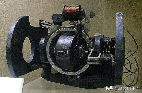 二战德国空射v1导弹,二战轰炸机投弹器