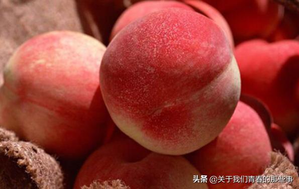 桃农告诉你，桃子没有这条线，就不是自然长熟的，告诉家人别买错