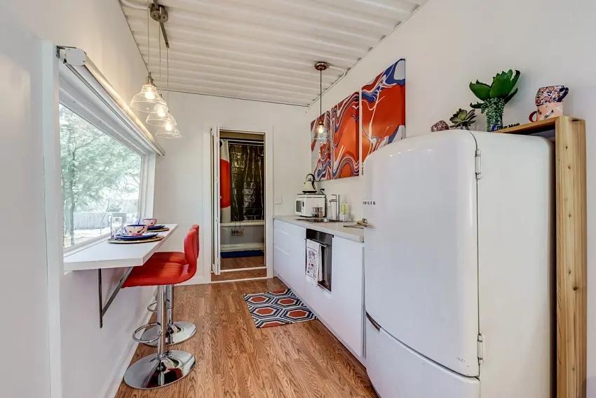 33㎡简约纯白货柜屋！入住美国德州体验树林风光