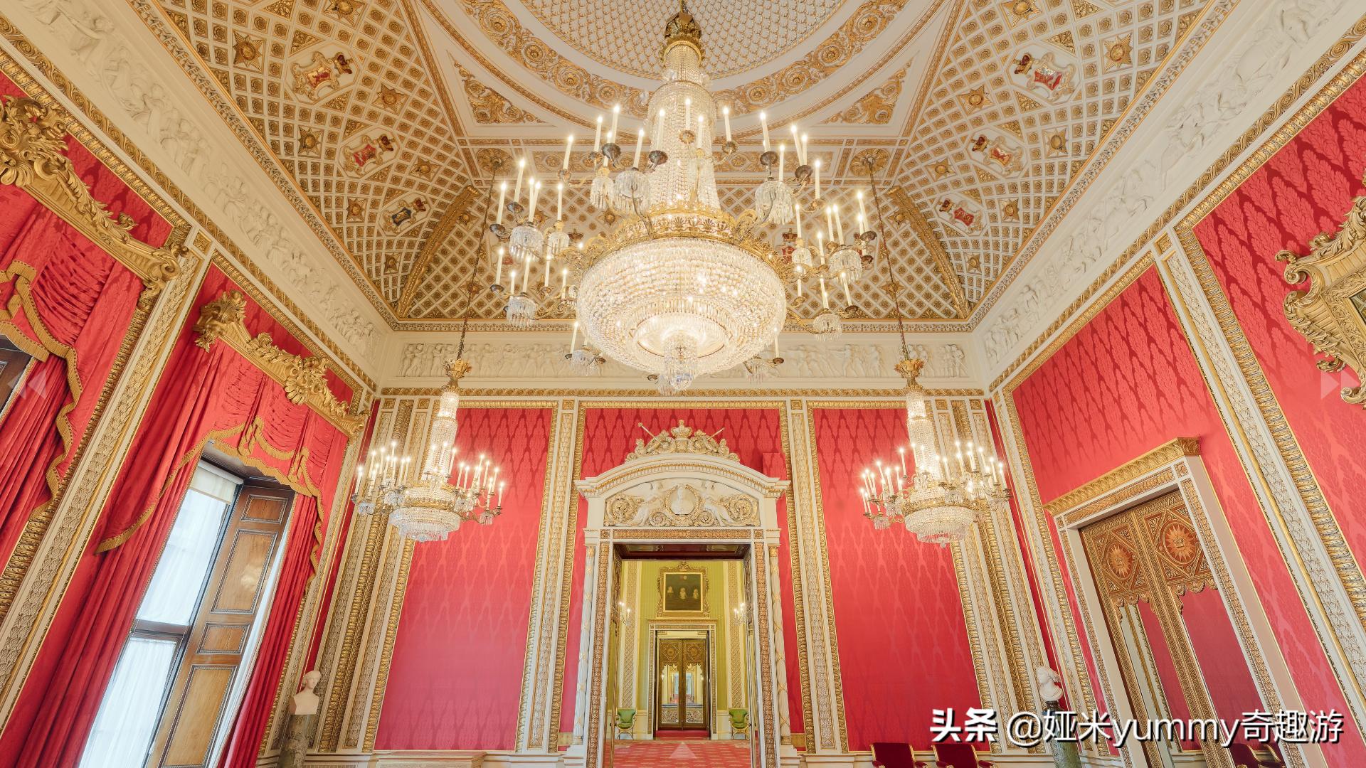 白金汉宫是女王的宫殿吗,伊丽莎白二世白金汉宫阳台