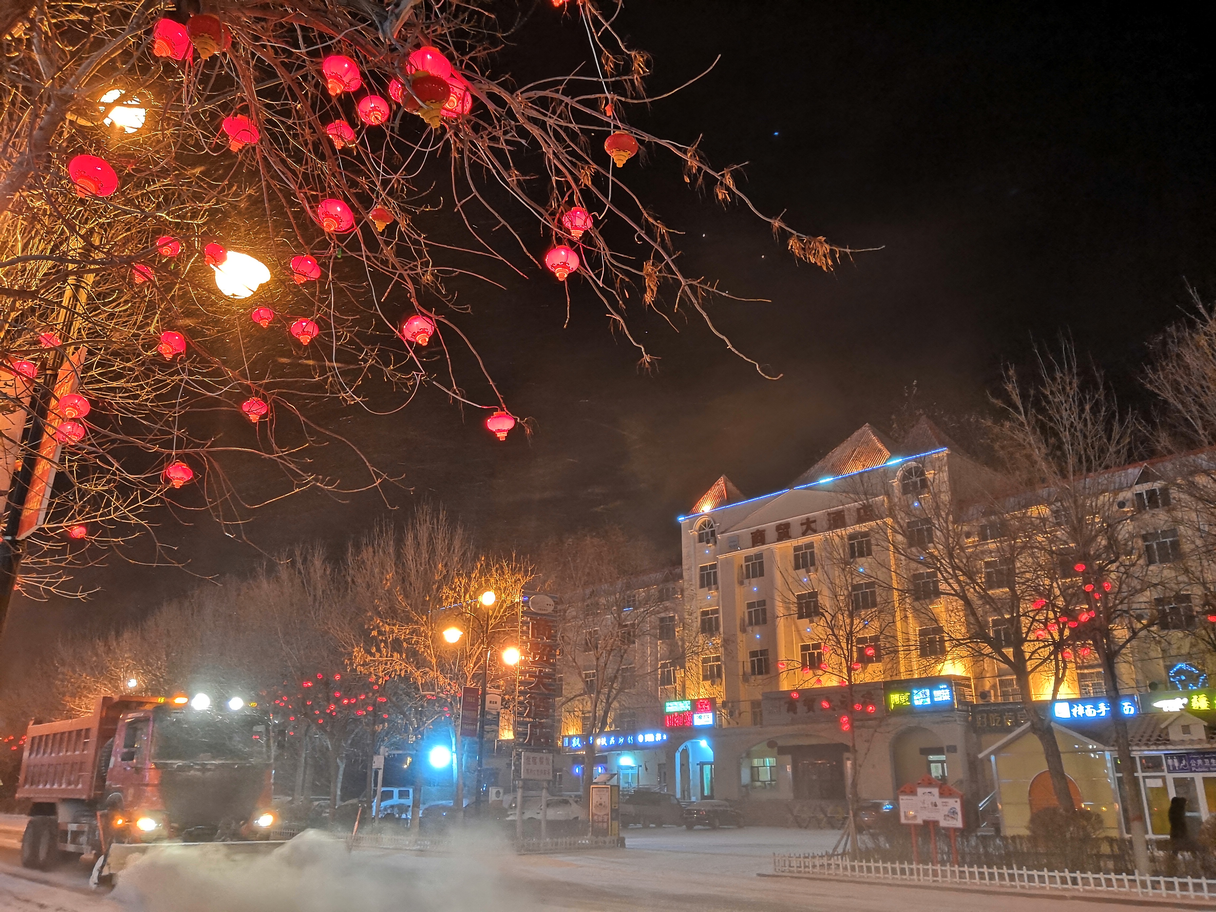 新疆北疆旅游攻略,南疆北疆旅游必去十大景点