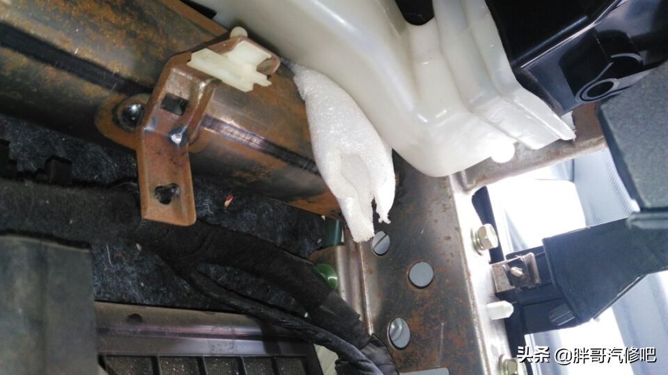 胖哥试车噪音小的车,胖哥现场表现