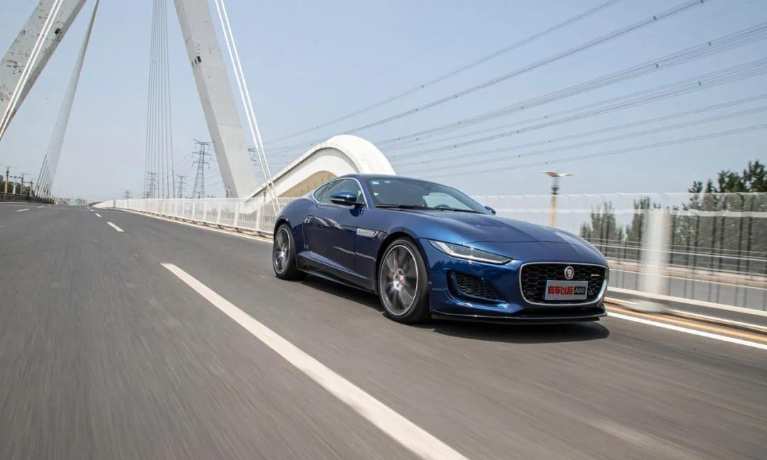 捷豹f-typevs保时捷718s宝马z4,2018款3.0t捷豹f-type现车