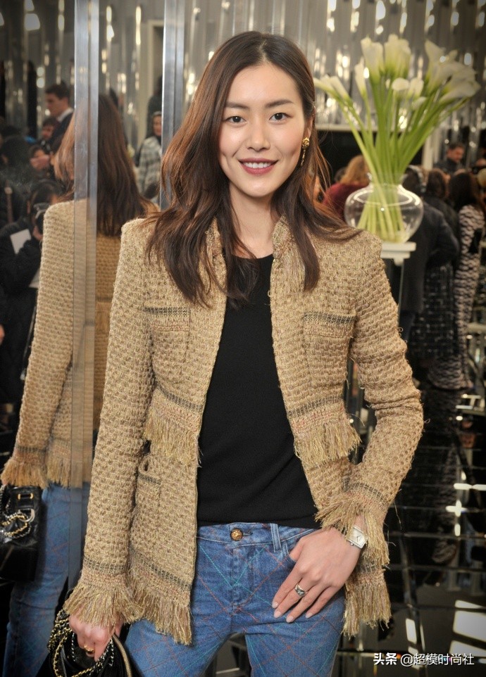 香奈儿老佛爷穿搭,盘点香奈儿老佛爷设计的包款