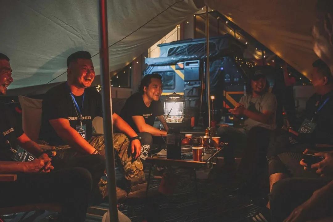 新款卫士的真实越野能力,卫士是不是硬派越野车