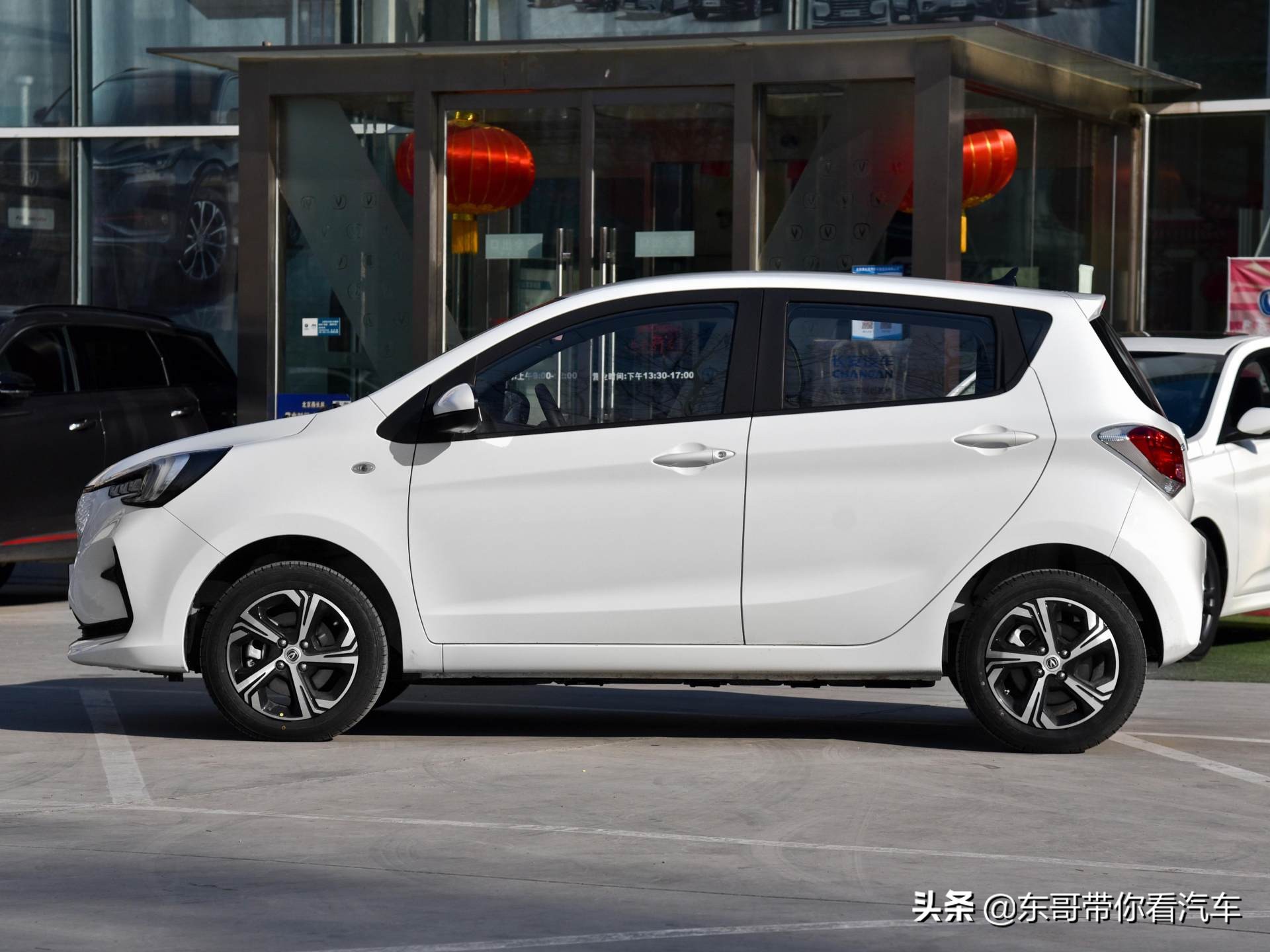 动力强不加油，低价高配高续航代步车，后排实用，实拍奔奔E-Star