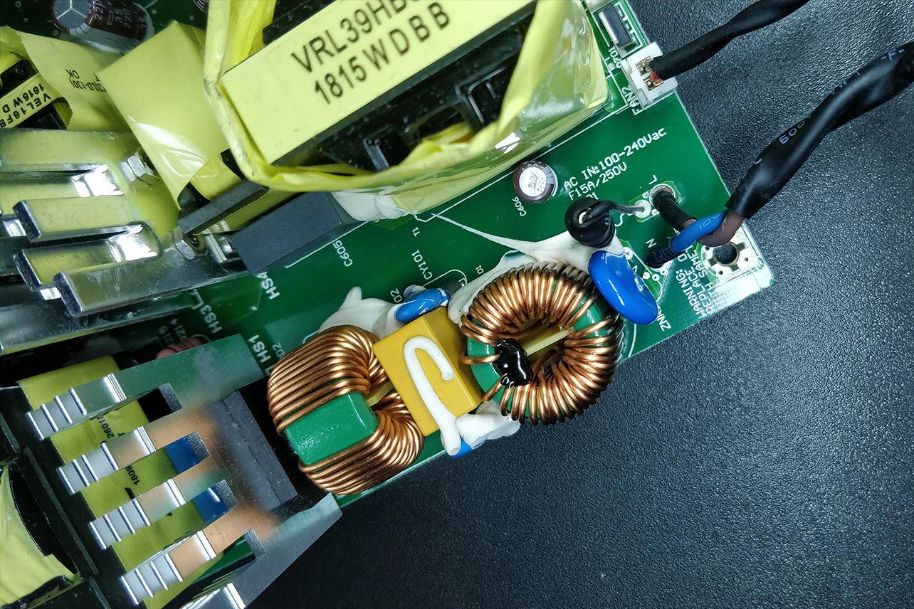 安钛克hcg650w电源评测,眼光一定要长远