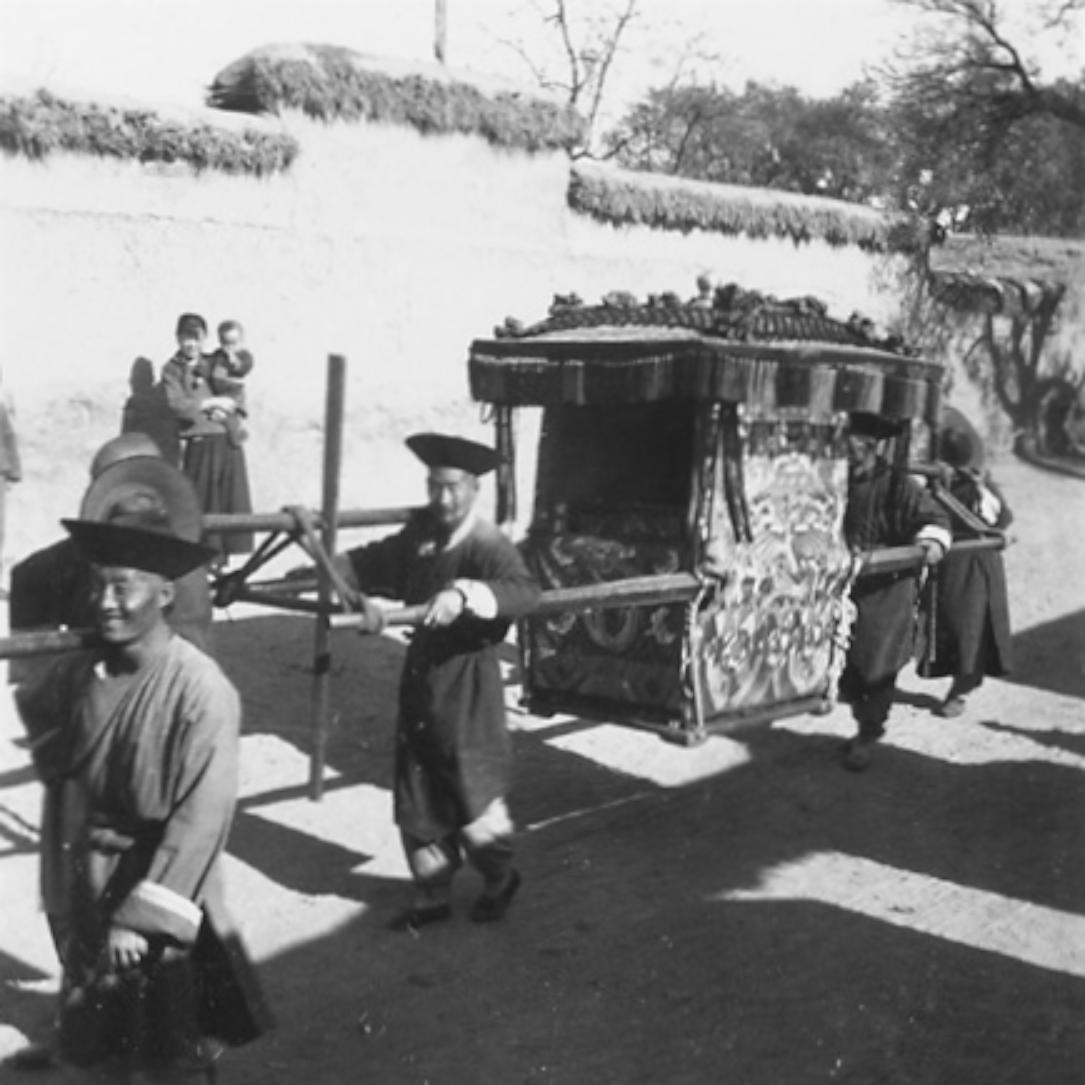 民国新式婚礼有哪些特殊性,民国时期结婚是怎么样的