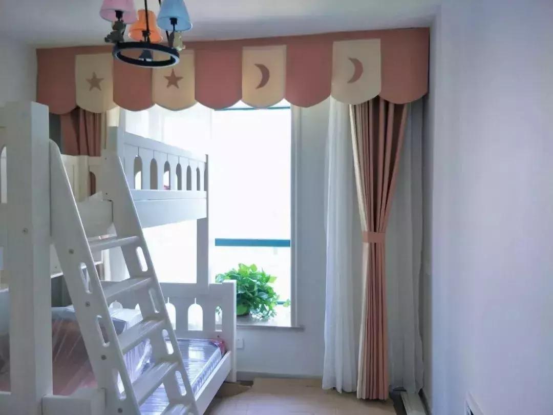 充满童趣的上下床儿童房,实用的儿童上下床怎么选