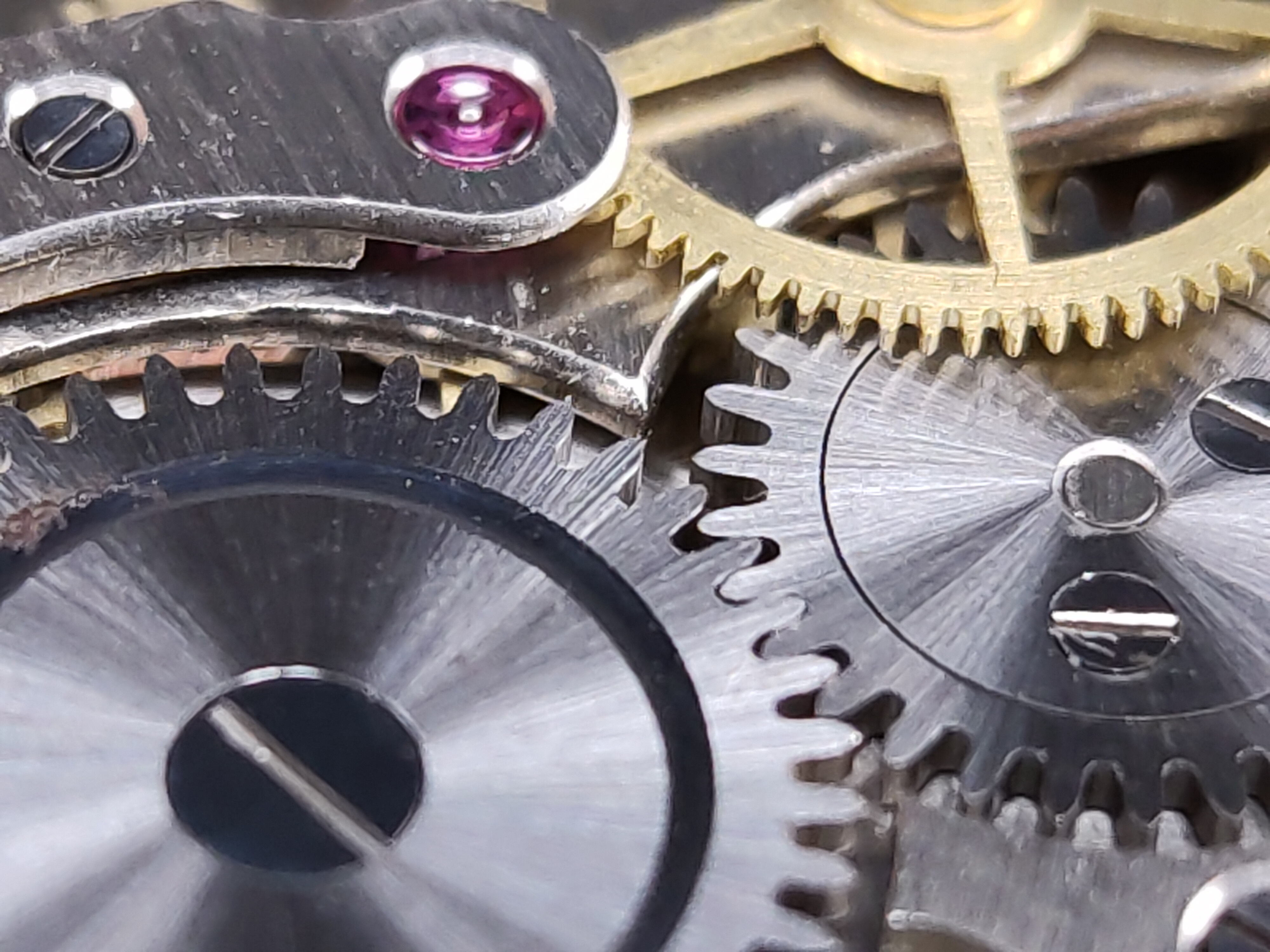 天梭哪款适合27岁男士,天梭哪个系列比较经典